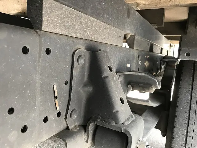いすゞ エルフ 2RG-NLR88AR(2WD)の写真37