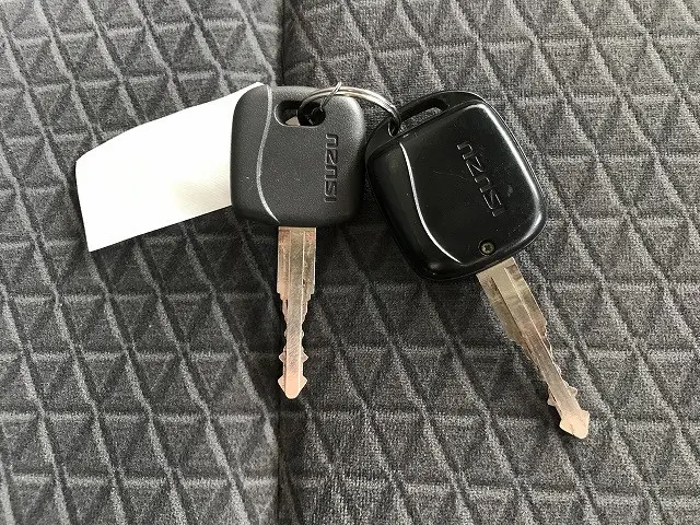 いすゞ エルフ 2RG-NLR88AR(2WD)の写真49