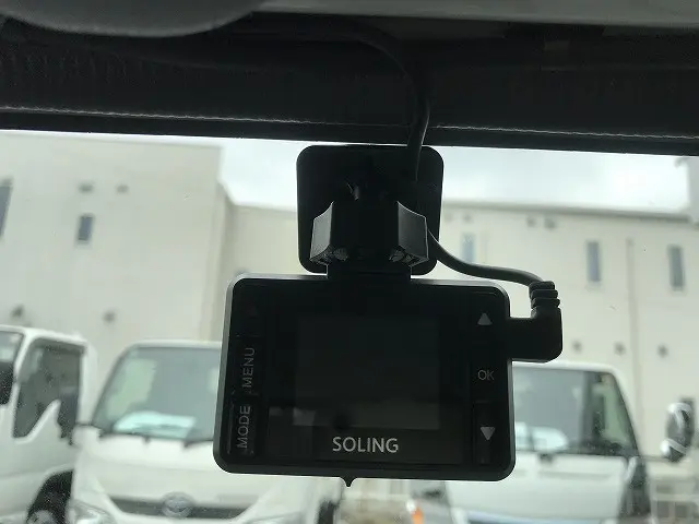いすゞ エルフ 2RG-NJR88A(2WD)の写真32