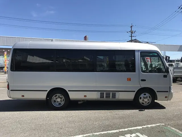 トヨタ コースター SPG-XZB40(2WD)の写真8