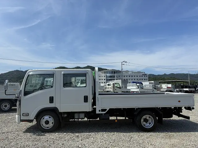 いすゞ エルフ TRG-NPR85AR(2WD)の写真4