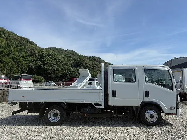 いすゞ エルフ TRG-NPR85AR(2WD)の写真5