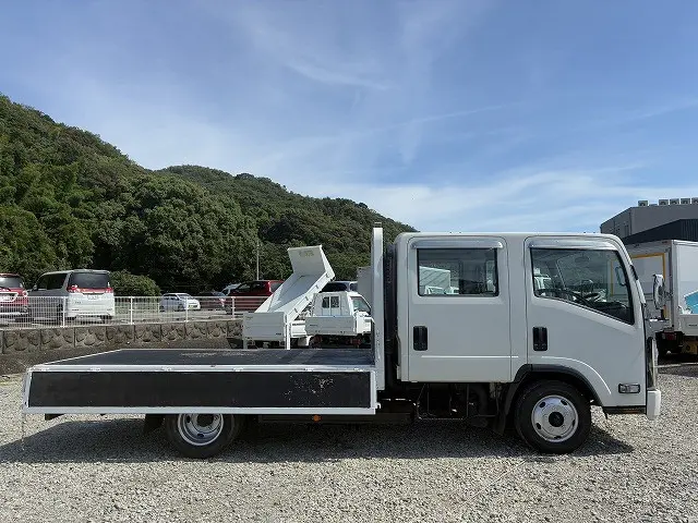 いすゞ エルフ TRG-NPR85AR(2WD)の写真12