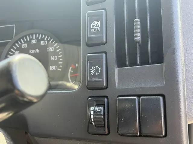 いすゞ エルフ TRG-NPR85AR(2WD)の写真34