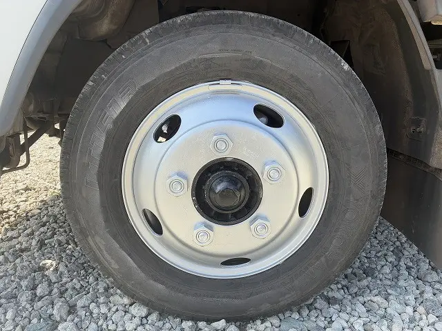 いすゞ エルフ TRG-NPR85AR(2WD)の写真39