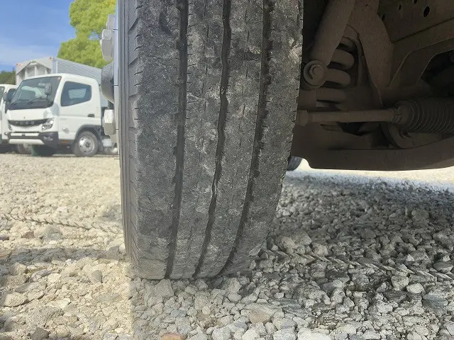 いすゞ エルフ TRG-NPR85AR(2WD)の写真40