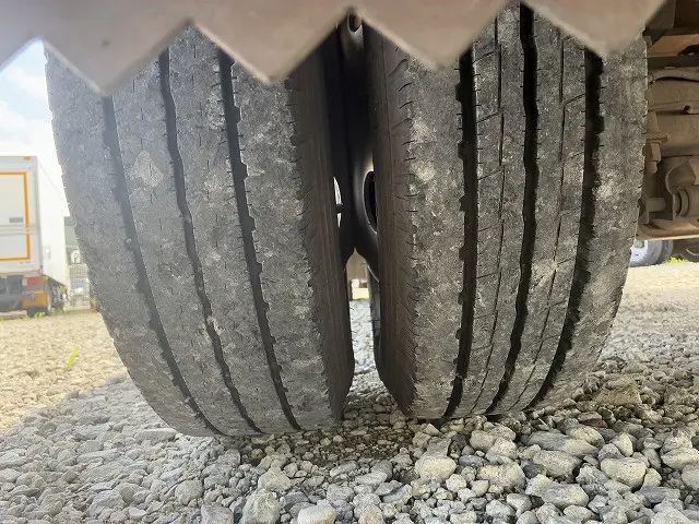 いすゞ エルフ TRG-NPR85AR(2WD)の写真42