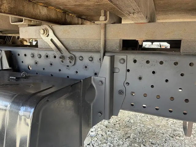 いすゞ エルフ TRG-NPR85AR(2WD)の写真46