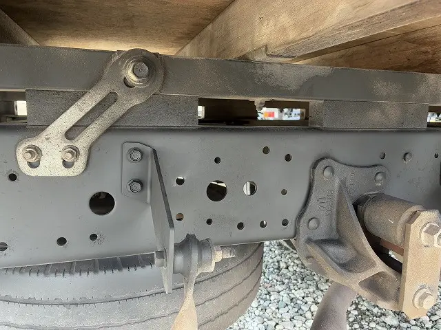 いすゞ エルフ TRG-NPR85AR(2WD)の写真48