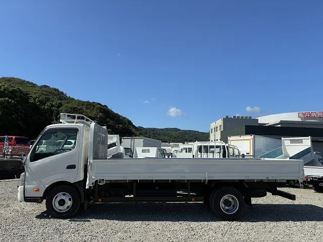 日野 デュトロ 2RG-XZU720M(2WD)の写真4