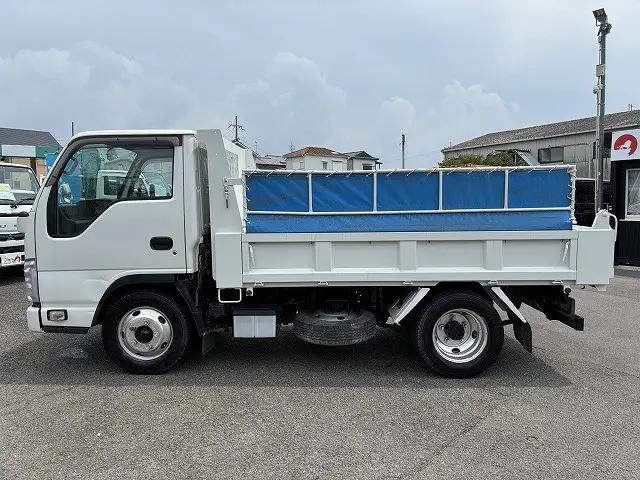 いすゞ エルフ TPG-NKR85AD(2WD)の写真11