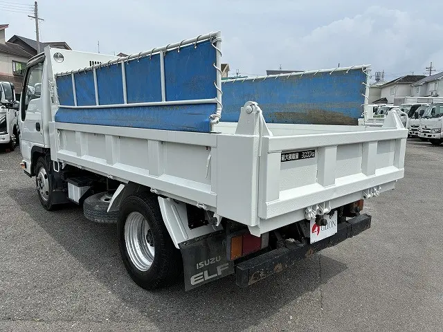 いすゞ エルフ TPG-NKR85AD(2WD)の写真13