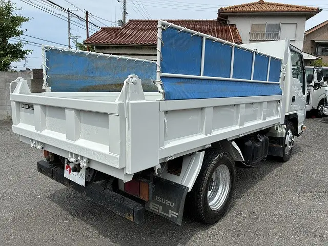 いすゞ エルフ TPG-NKR85AD(2WD)の写真15