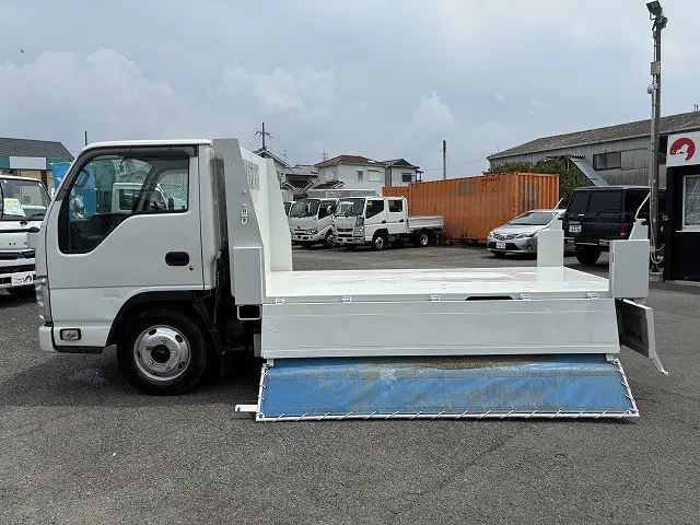 いすゞ エルフ TPG-NKR85AD(2WD)の写真18
