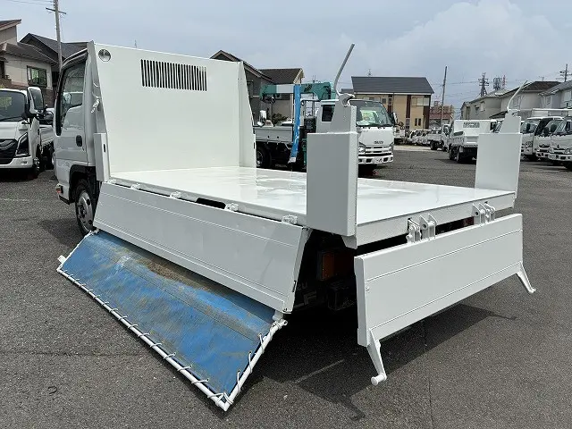 いすゞ エルフ TPG-NKR85AD(2WD)の写真20