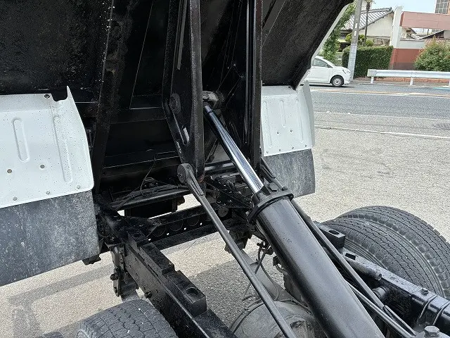 いすゞ エルフ TPG-NKR85AD(2WD)の写真27