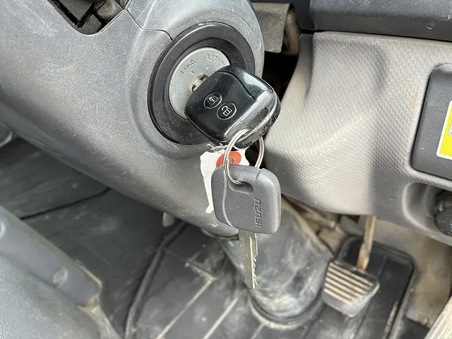 いすゞ エルフ TPG-NKR85AD(2WD)の写真39