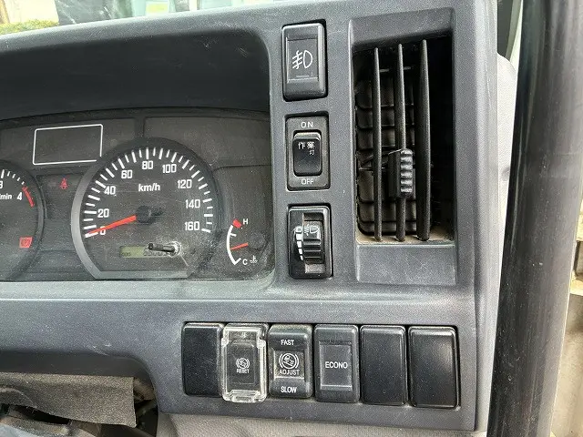 いすゞ エルフ TPG-NKR85AD(2WD)の写真40
