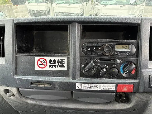 いすゞ エルフ TPG-NKR85AD(2WD)の写真42