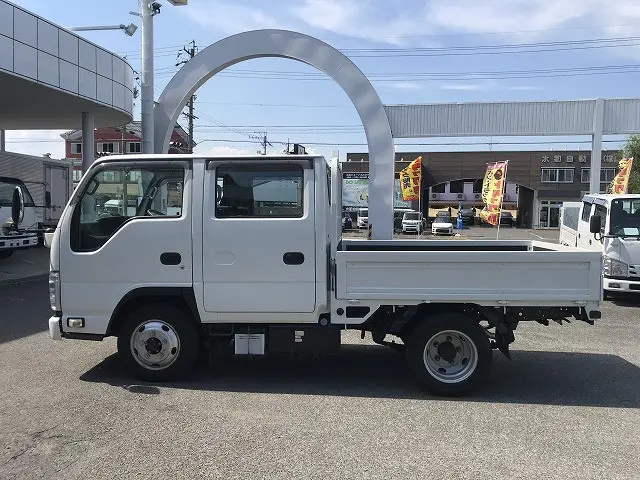 いすゞ エルフ 2RG-NJS88A(4WD)の写真4