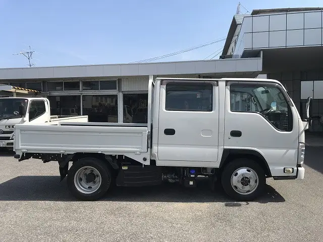 いすゞ エルフ 2RG-NJS88A(4WD)の写真5