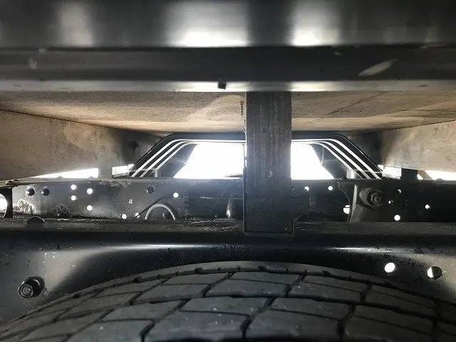 いすゞ エルフ 2RG-NJS88A(4WD)の写真30