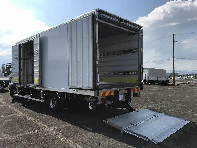 日野 レンジャー 2KG-FC2ABG(2WD)の写真11
