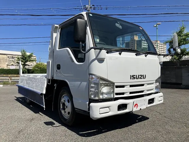 いすゞ エルフ BKG-NJR85AD(2WD)の写真17