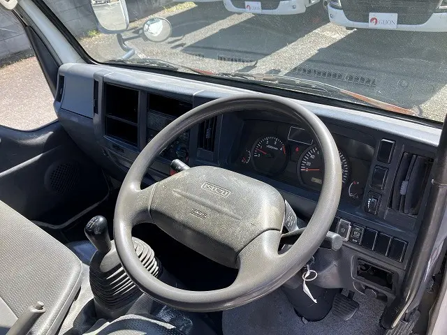 いすゞ エルフ BKG-NJR85AD(2WD)の写真37