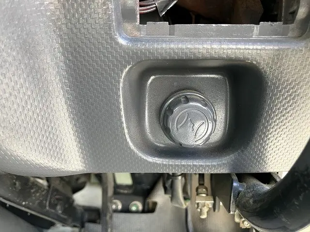 いすゞ エルフ BKG-NJR85AD(2WD)の写真39
