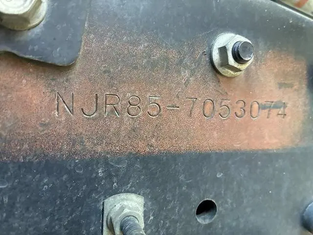 いすゞ エルフ TRG-NJR85A(2WD)の写真20