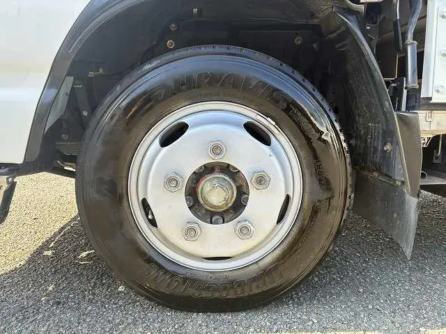 いすゞ エルフ TRG-NJR85A(2WD)の写真42