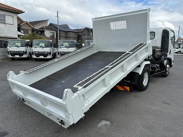 いすゞ エルフ TKG-NPR85YN(2WD)の写真8