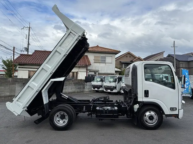 いすゞ エルフ TKG-NPR85YN(2WD)の写真12