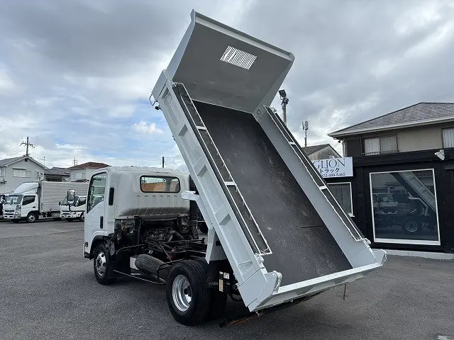 いすゞ エルフ TKG-NPR85YN(2WD)の写真13