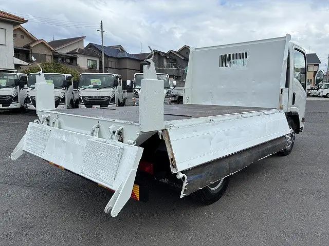 いすゞ エルフ TKG-NPR85YN(2WD)の写真22