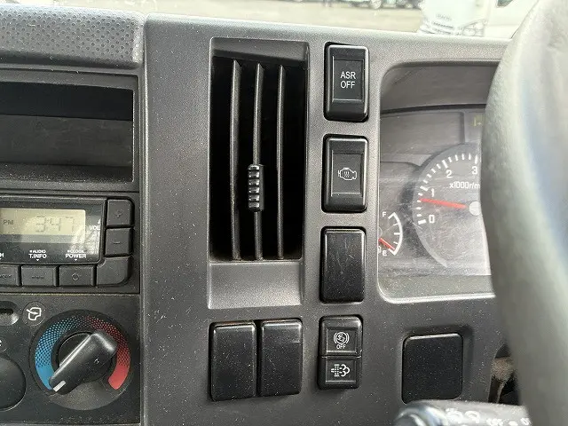 いすゞ エルフ TKG-NPR85YN(2WD)の写真35