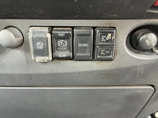 いすゞ エルフ TKG-NPR85YN(2WD)の写真36