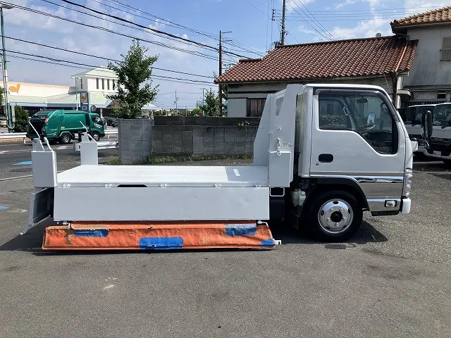 いすゞ エルフ 2RG-NKR88AN(2WD)の写真19