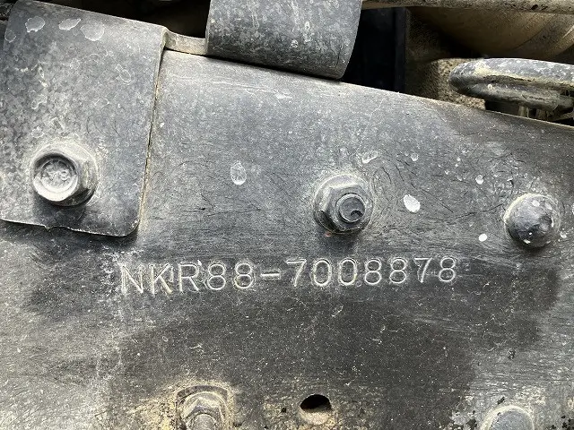 いすゞ エルフ 2RG-NKR88AN(2WD)の写真24