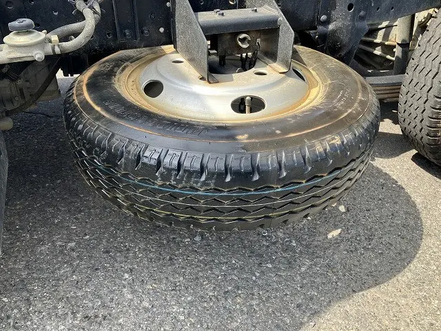 いすゞ エルフ 2RG-NKR88AN(2WD)の写真34