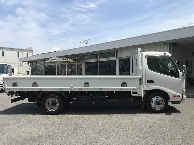 日野 デュトロ SKG-XZU650M(2WD)の写真5