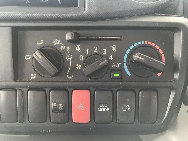 日野 デュトロ SKG-XZU650M(2WD)の写真41