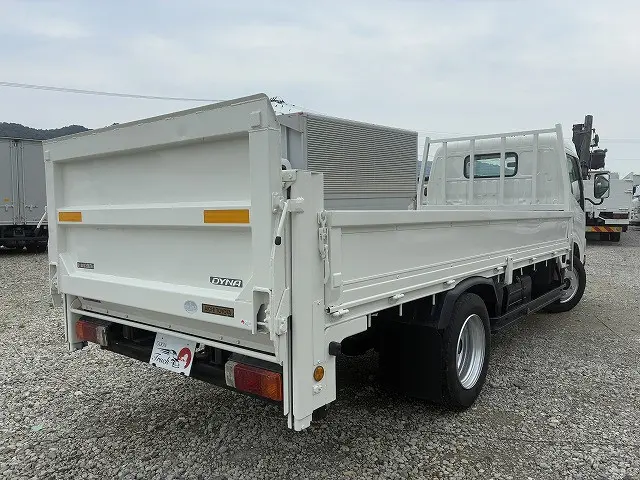 トヨタ ダイナ BDG-XZU344(2WD)の写真8