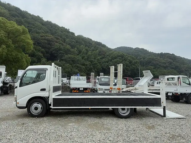トヨタ ダイナ BDG-XZU344(2WD)の写真11