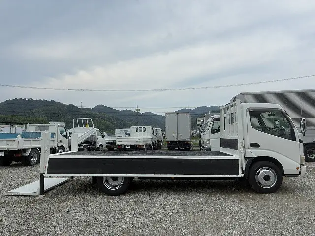 トヨタ ダイナ BDG-XZU344(2WD)の写真12
