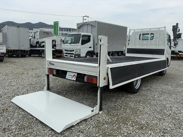 トヨタ ダイナ BDG-XZU344(2WD)の写真15
