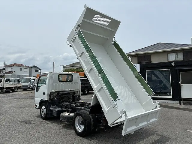 いすゞ エルフ TPG-NKR85AD(2WD)の写真6