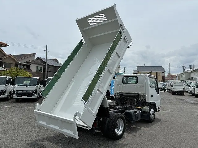 いすゞ エルフ TPG-NKR85AD(2WD)の写真8
