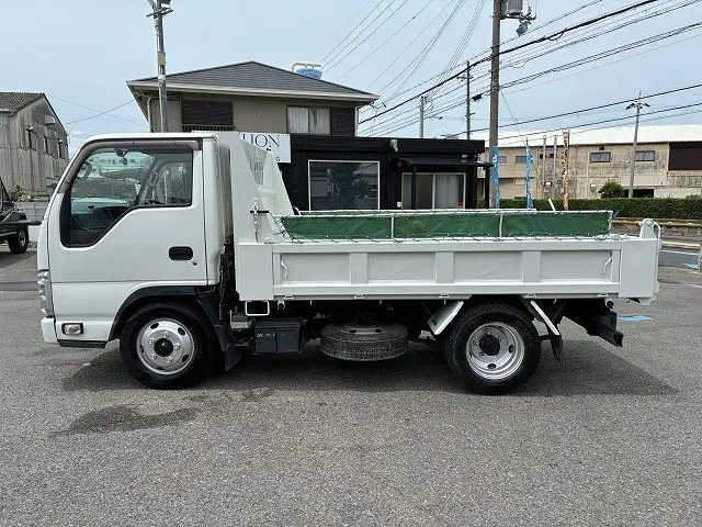 いすゞ エルフ TPG-NKR85AD(2WD)の写真11